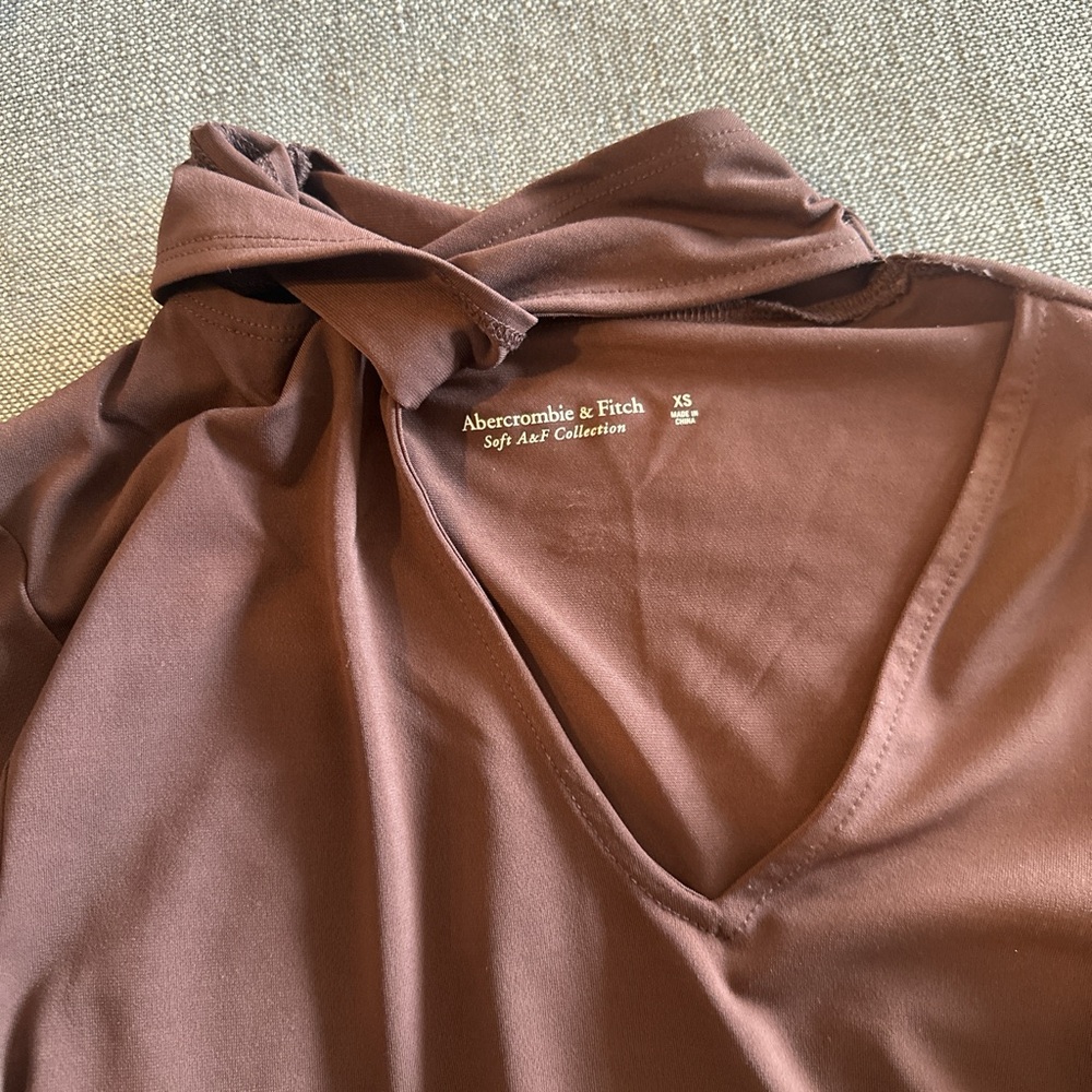 Abercrombie & Fitch Brown Long Sleeve Bodysuit - Picture 2 of 2